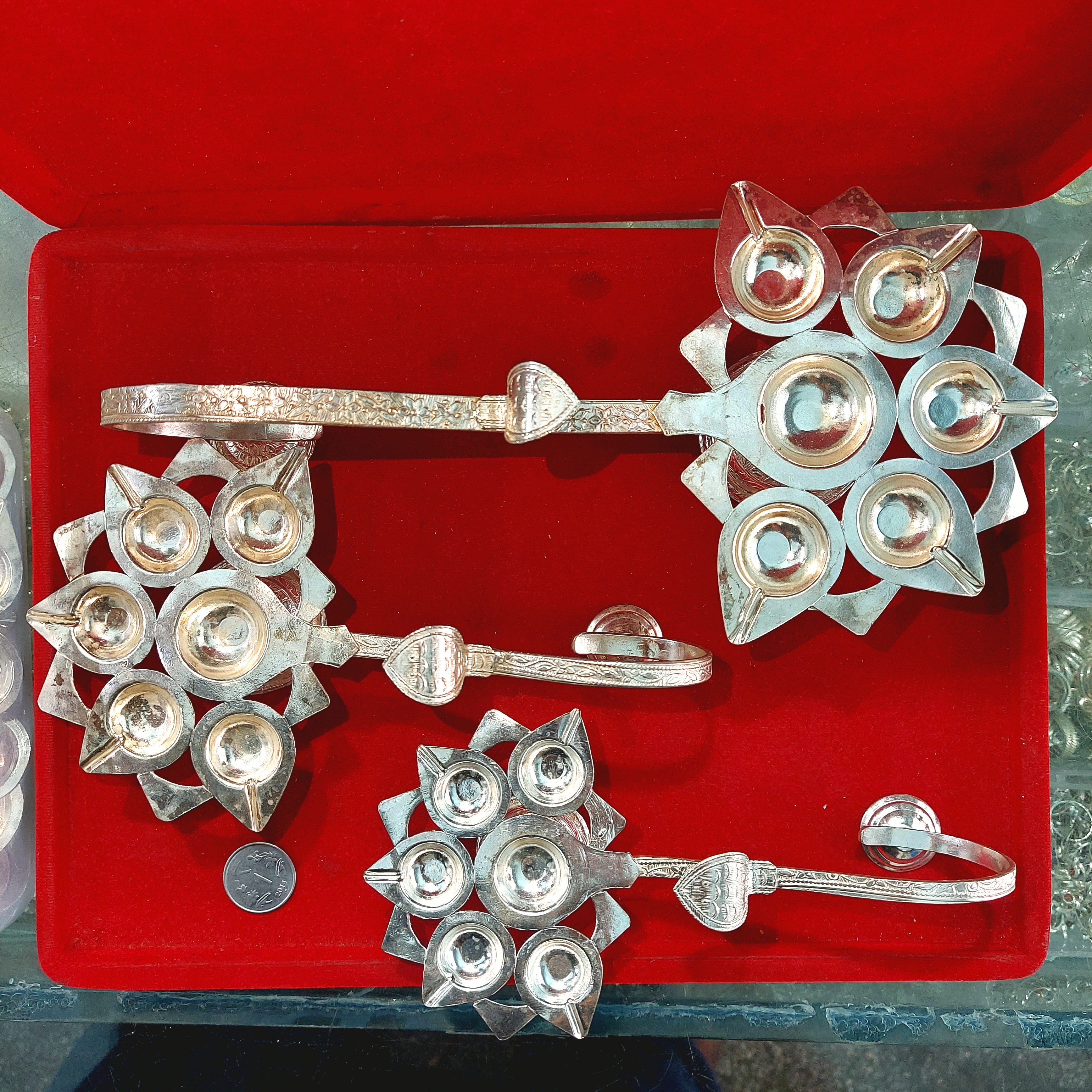 Bahumukhi Deepak - 2